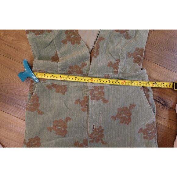 NWT Mystree Embroidered Corduroy Jumpsuit Sage Green Floral Size Small - Picture 7 of 10